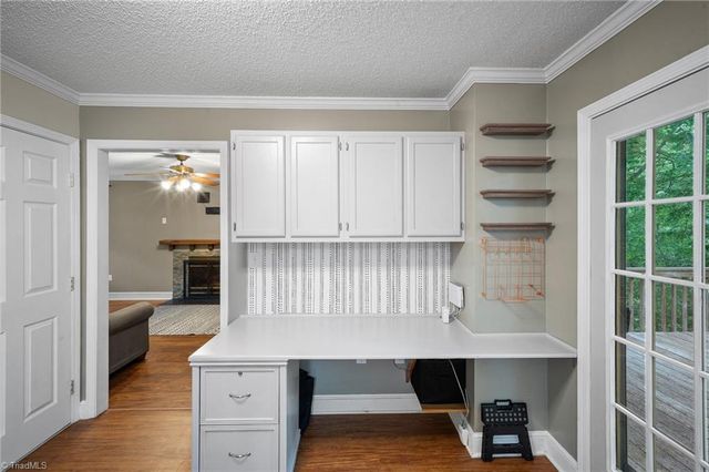 1725 Abbottsford Drive, Kernersville, NC 27284