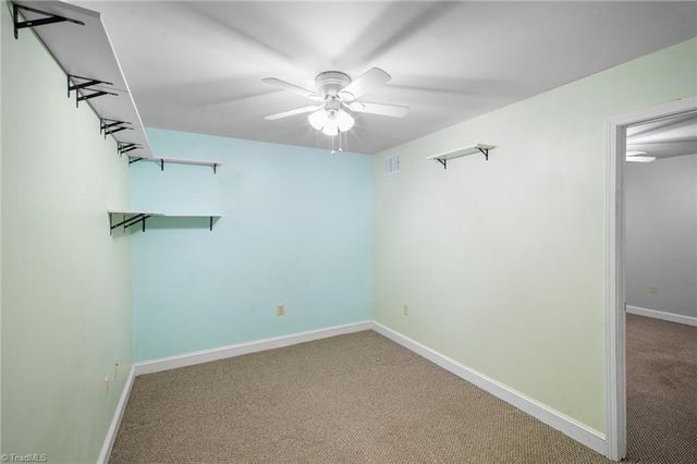 1725 Abbottsford Drive, Kernersville, NC 27284