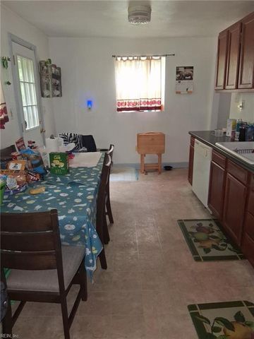 4152 Pughsville RD, Suffolk, VA 23435