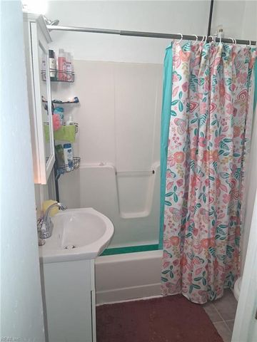 4152 Pughsville RD, Suffolk, VA 23435