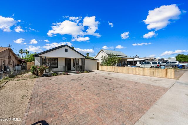 750 W 1ST Place, Mesa, AZ 85201