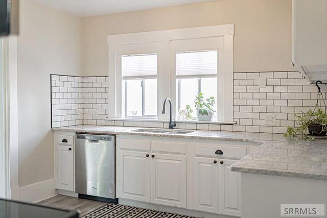 491 S Park Avenue, Shelley, ID 83274