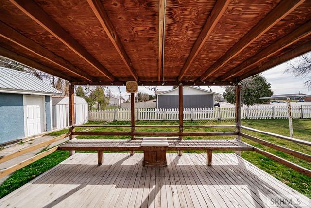 491 S Park Avenue, Shelley, ID 83274