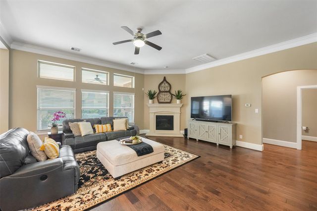 8206 Caroline Ridge Drive, Humble, TX 77396