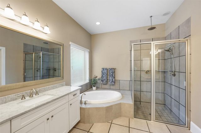 8206 Caroline Ridge Drive, Humble, TX 77396
