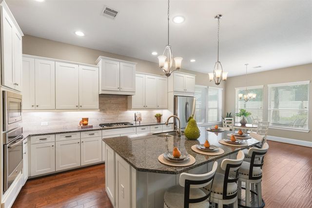 8206 Caroline Ridge Drive, Humble, TX 77396