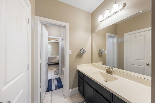8206 Caroline Ridge Drive, Humble, TX 77396