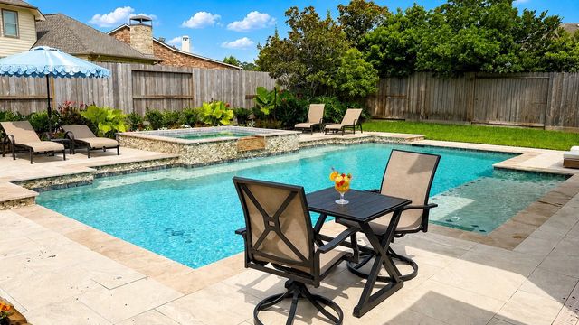 8206 Caroline Ridge Drive, Humble, TX 77396