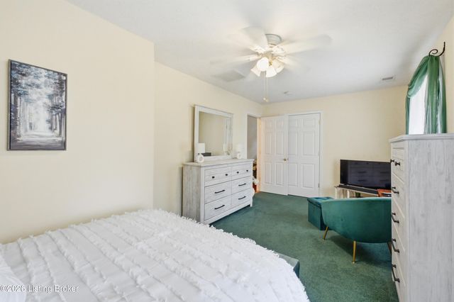 4815 Glenna Way, Louisville, KY 40219