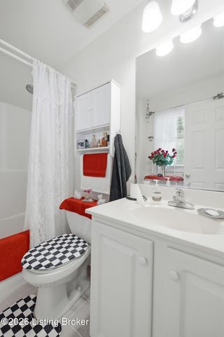 4815 Glenna Way, Louisville, KY 40219