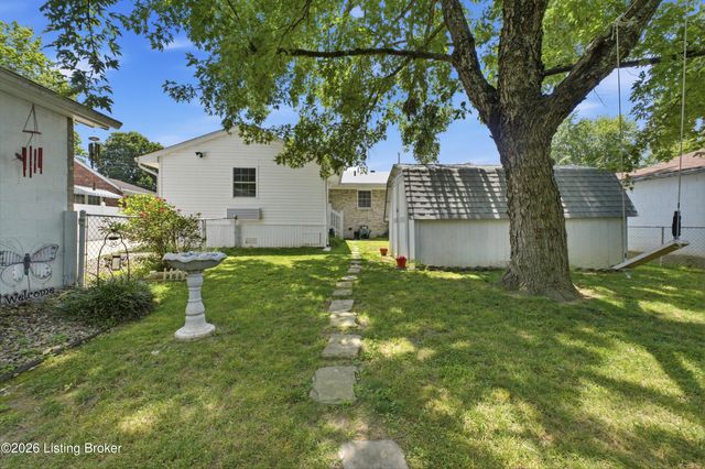 4815 Glenna Way, Louisville, KY 40219