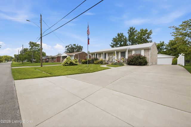 4815 Glenna Way, Louisville, KY 40219