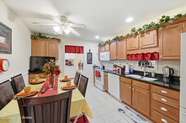 4815 Glenna Way, Louisville, KY 40219