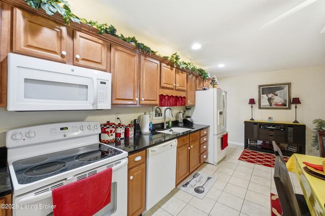 4815 Glenna Way, Louisville, KY 40219