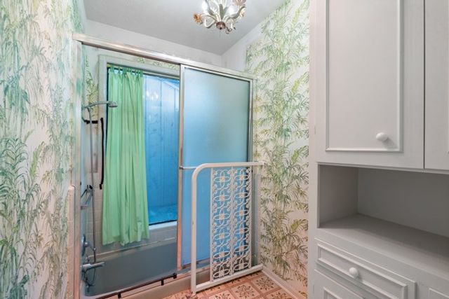 1214 Brook Hollow Court, Bryan, TX 77802