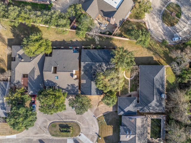 1214 Brook Hollow Court, Bryan, TX 77802