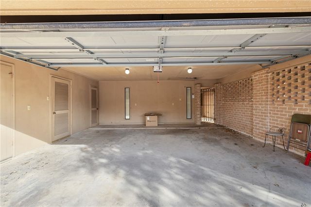 1214 Brook Hollow Court, Bryan, TX 77802