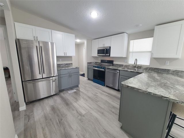 710 COACHMAN DRIVE, Leesburg, FL 34748