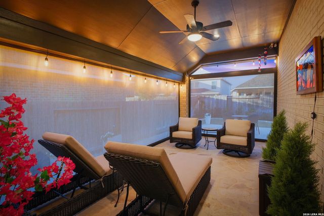 1912 Highland, Seguin, TX 78155