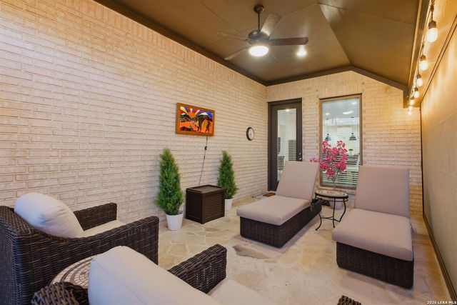 1912 Highland, Seguin, TX 78155