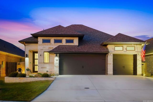 1912 Highland, Seguin, TX 78155