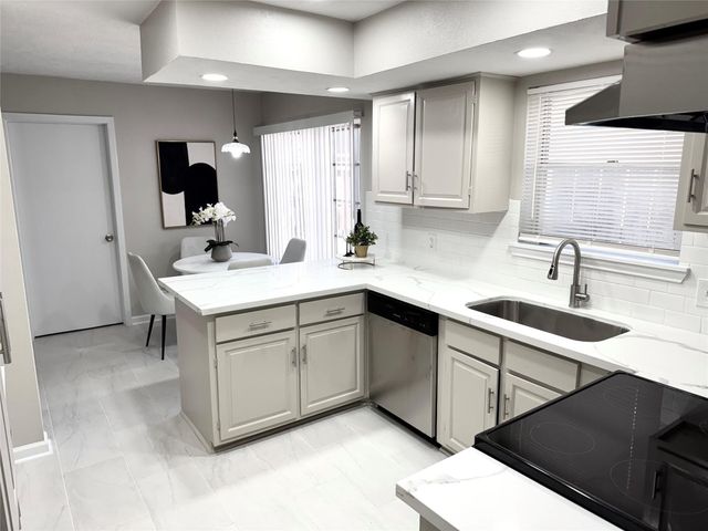 11010 Sageburrow Drive, Houston, TX 77089