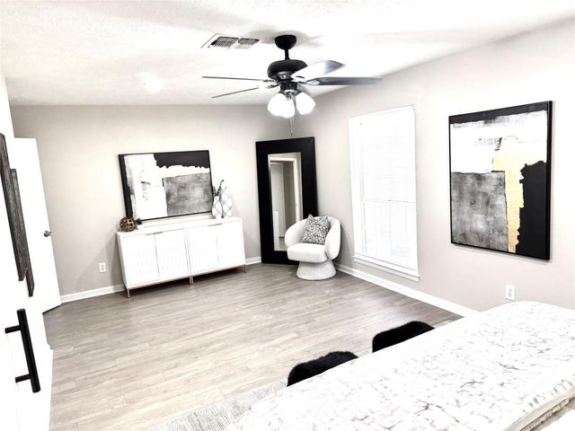 11010 Sageburrow Drive, Houston, TX 77089