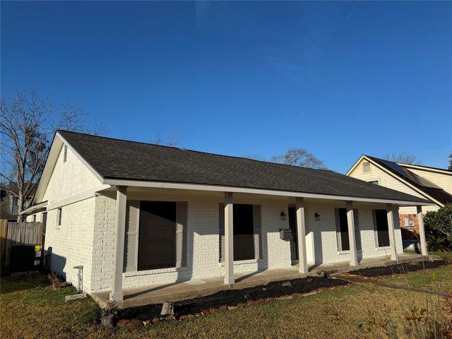 11010 Sageburrow Drive, Houston, TX 77089