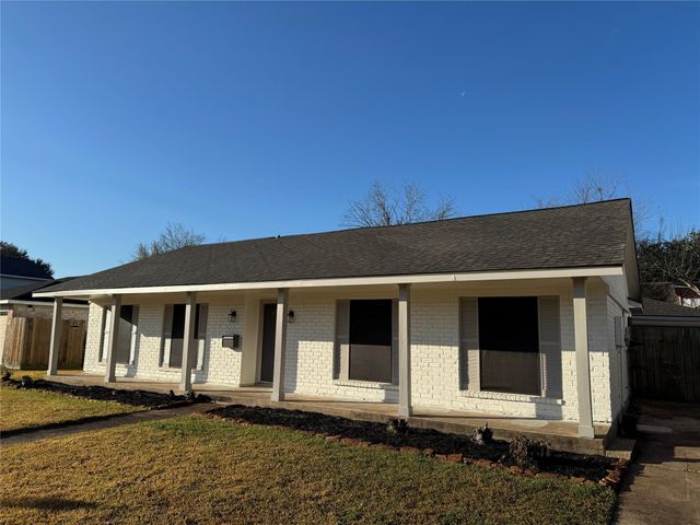 11010 Sageburrow Drive, Houston, TX 77089