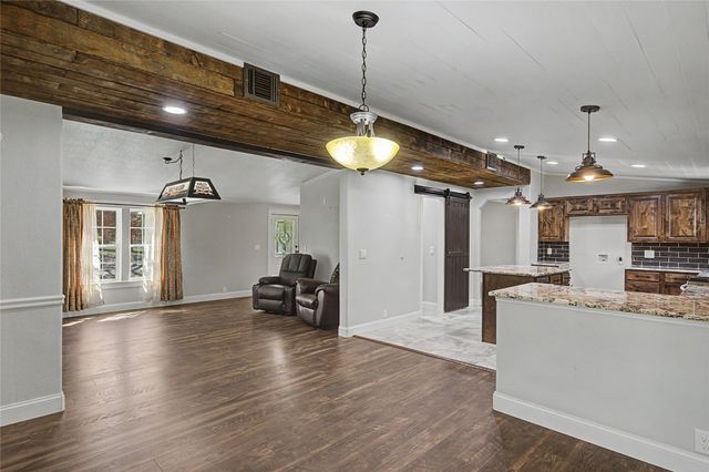 1701 Central Road, Weatherford, TX 76088