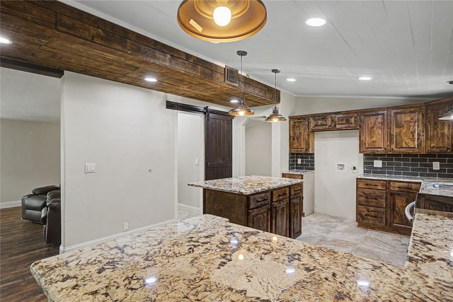 1701 Central Road, Weatherford, TX 76088