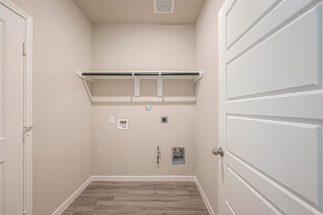 3414 Rolling River Drive, Baytown, TX 77521