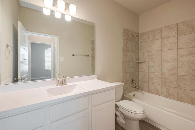 3414 Rolling River Drive, Baytown, TX 77521