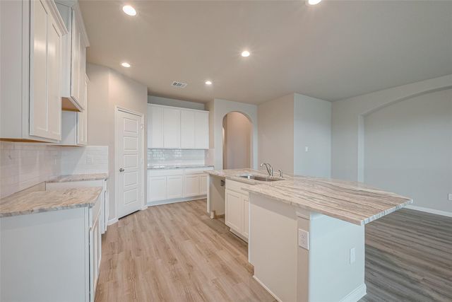 3414 Rolling River Drive, Baytown, TX 77521