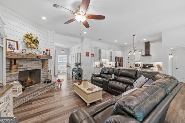 393 Scuffleboro Road, Eatonton, GA 31024