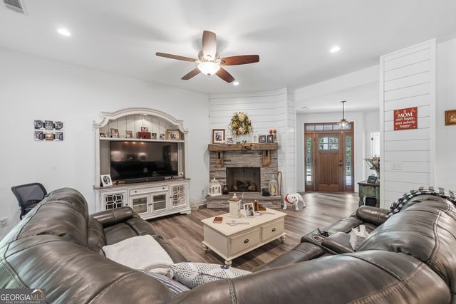 393 Scuffleboro Road, Eatonton, GA 31024