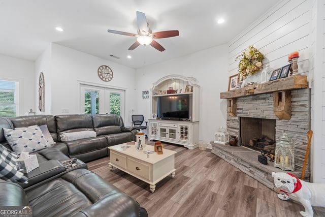 393 Scuffleboro Road, Eatonton, GA 31024