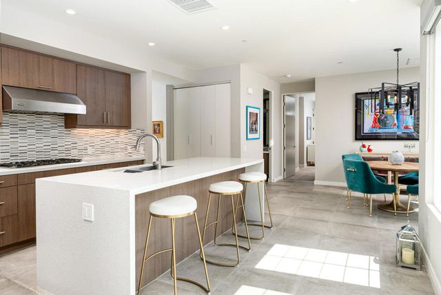 233 Calle La Soledad, Palm Springs, CA 92262