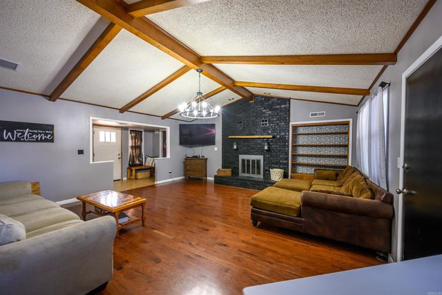 145 Thompson Drive, Floral, AR 72534