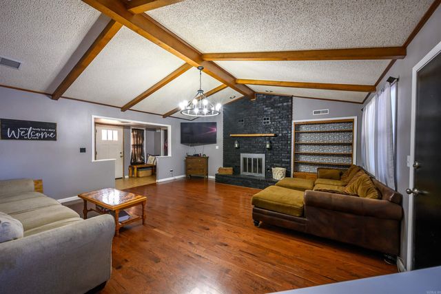 145 Thompson Drive, Floral, AR 72534