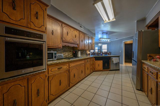 145 Thompson Drive, Floral, AR 72534