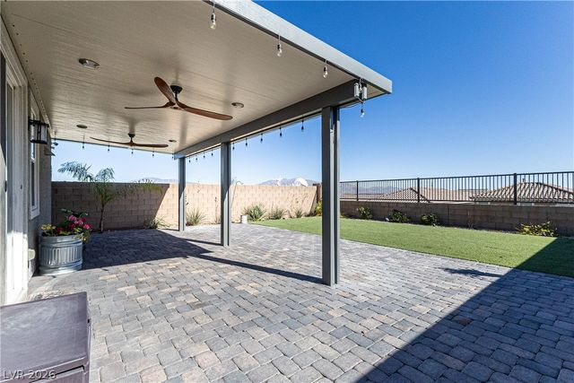 5390 Robinera Court, Las Vegas, NV 89166