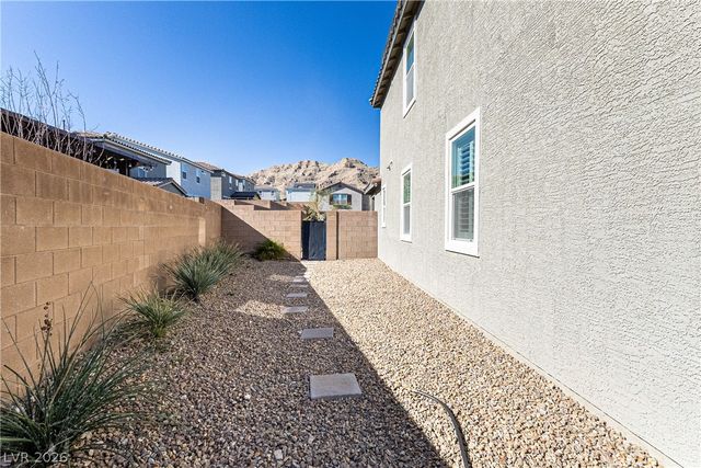 5390 Robinera Court, Las Vegas, NV 89166