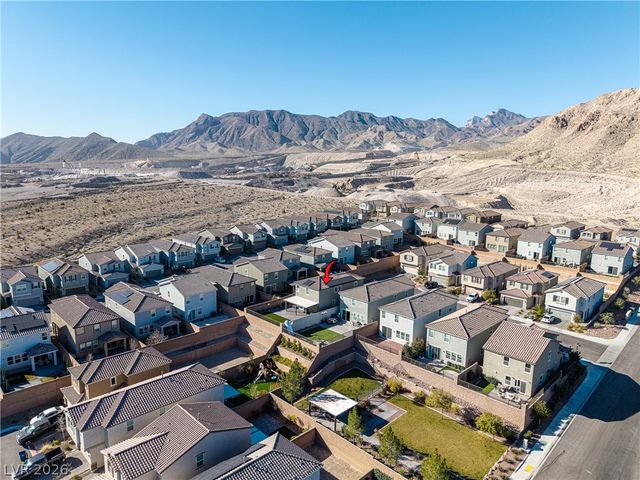 5390 Robinera Court, Las Vegas, NV 89166