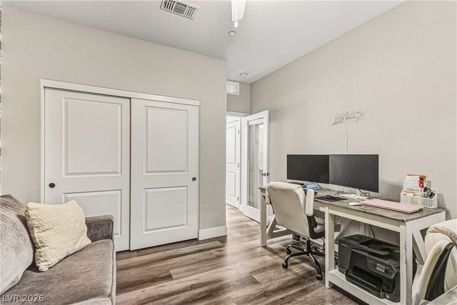 5390 Robinera Court, Las Vegas, NV 89166