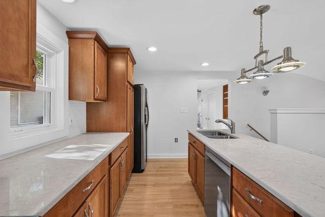 79 Bonney St, Brockton, MA 02302