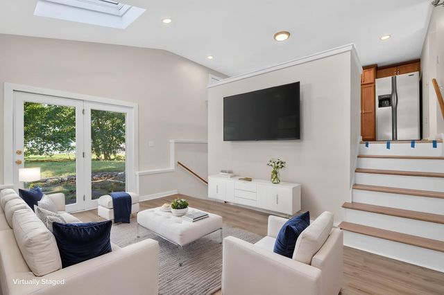 79 Bonney St, Brockton, MA 02302