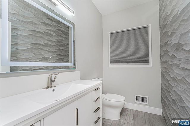 171 Pleasant Avenue, Englewood, NJ 07631