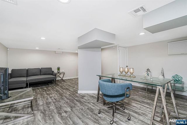 171 Pleasant Avenue, Englewood, NJ 07631