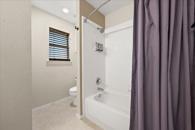 1409 Spinnaker Lane, Azle, TX 76020